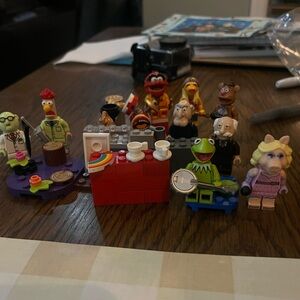 Lot of muppet Lego figures